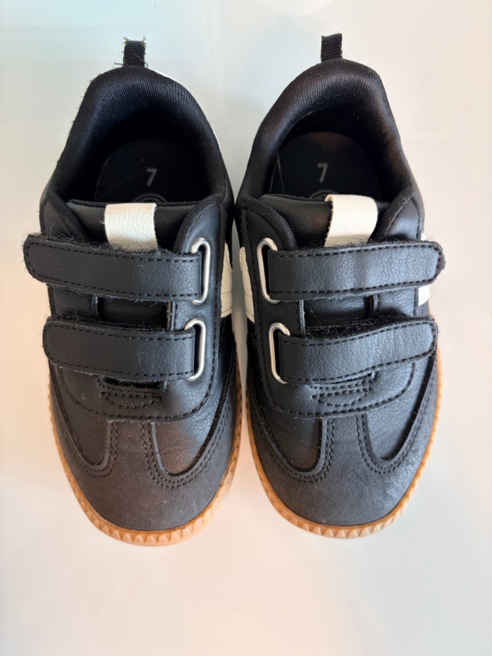 Kids Black Velcro Athletic Sneakers - Classic School Shoe Barely Worn